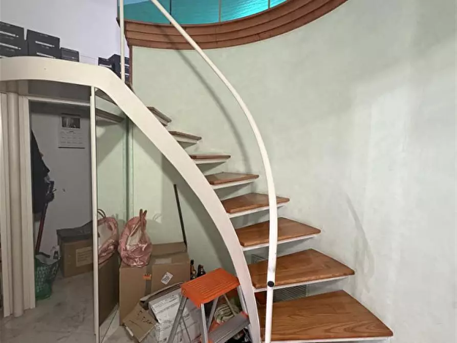 Immagine 4 di Negozio in affitto  in Centro a Terranuova Bracciolini