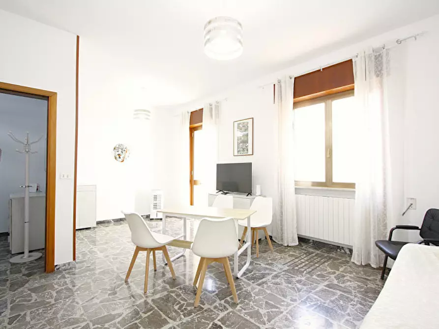 Immagine 4 di Casa bifamiliare in vendita  in Via Pastrengo a Matino