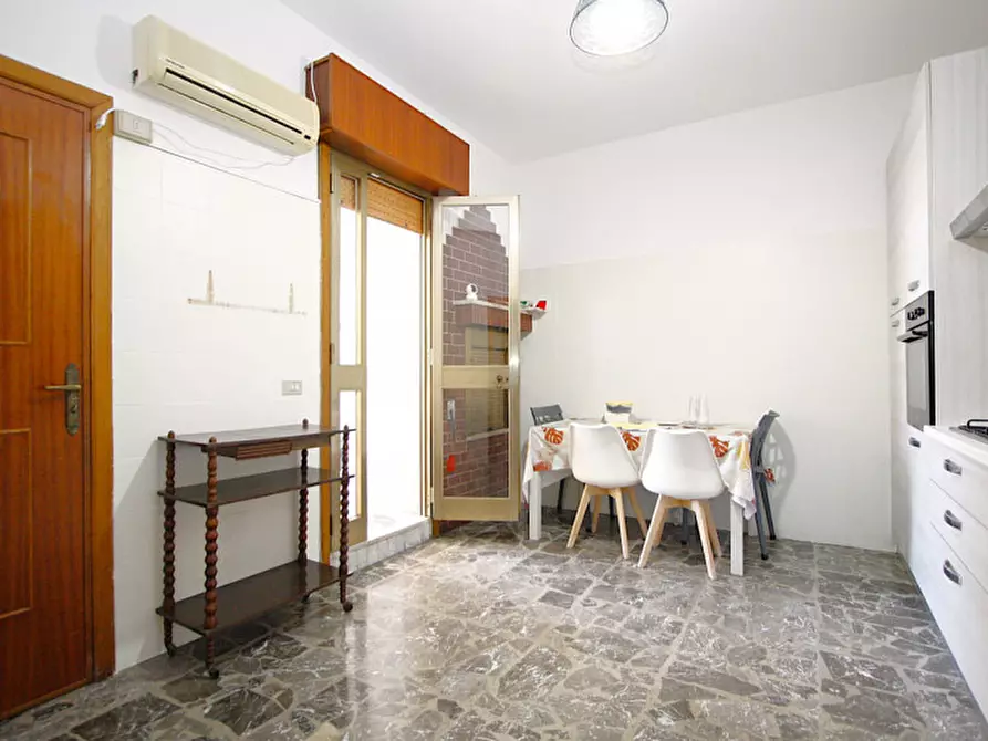 Immagine 24 di Casa bifamiliare in vendita  in Via Pastrengo a Matino