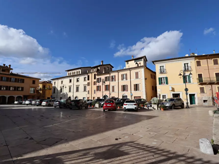 Immagine 1 di Palazzo in vendita  in Via San Francesco a Rieti