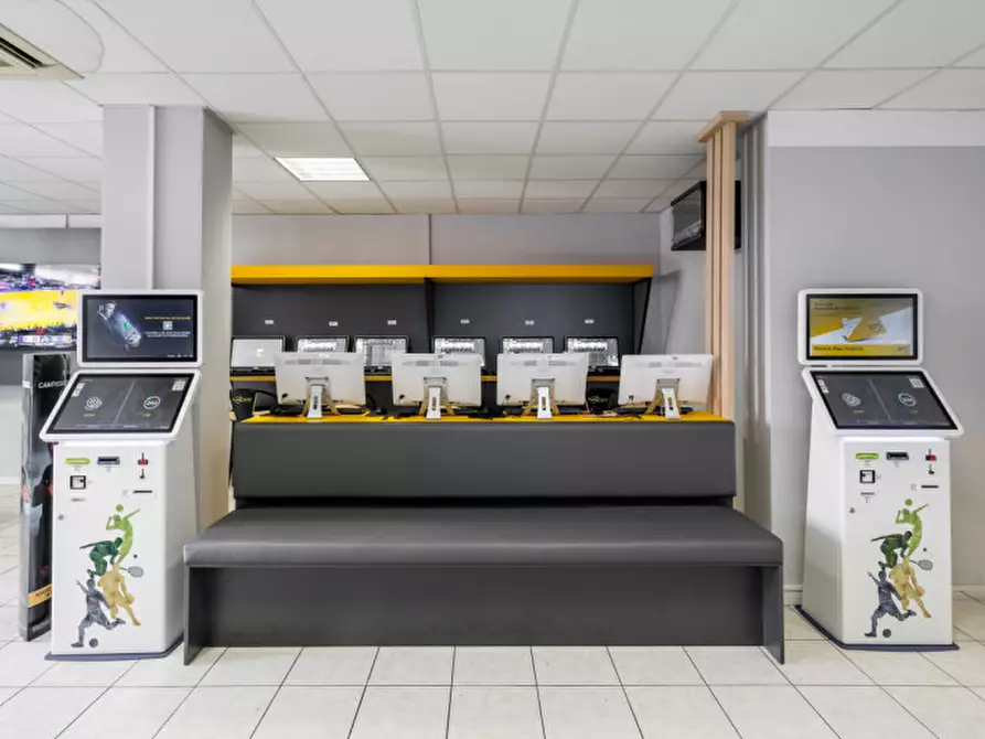 Immagine 2 di Attività commerciale in vendita  in Via Antonio Gramsci 174 a Bagnolo Mella