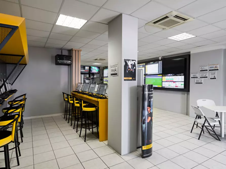 Immagine 4 di Attività commerciale in vendita  in Via Antonio Gramsci 174 a Bagnolo Mella