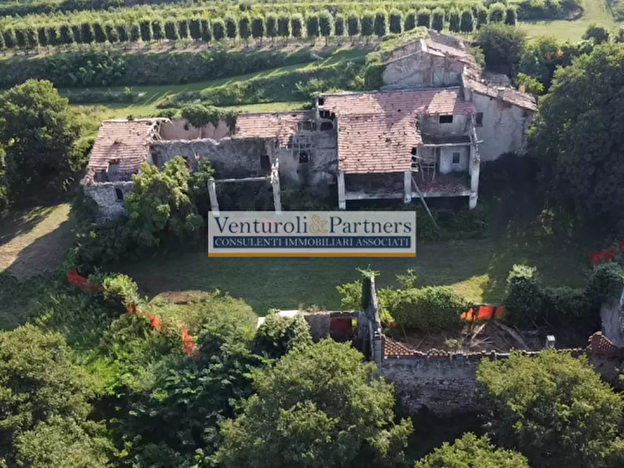 Immagine 11 di Rustico / casale in vendita  in Via Pozze a Lonato del Garda