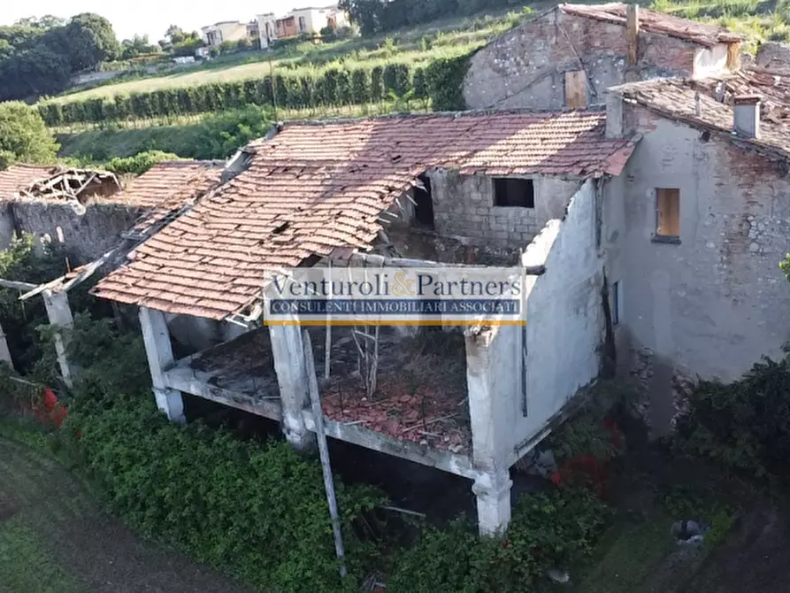 Immagine 15 di Rustico / casale in vendita  in Via Pozze a Lonato del Garda