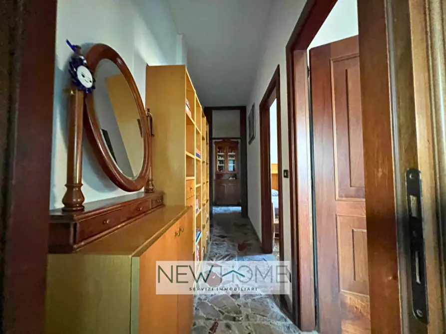 Immagine 19 di Appartamento in vendita  in Via Giuseppe Gioacchino Belli 4 a Verona