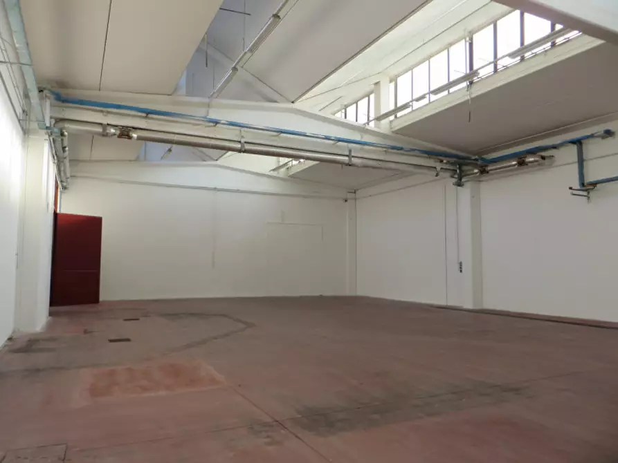 Immagine 5 di Capannone industriale in vendita  in via lago di levico a Schio