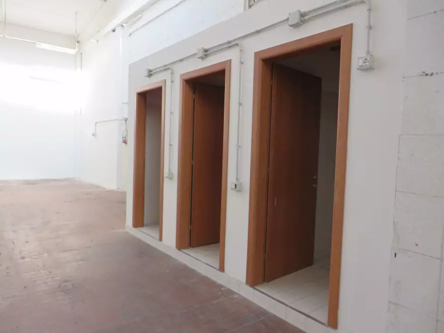 Immagine 6 di Capannone industriale in vendita  in via lago di levico a Schio