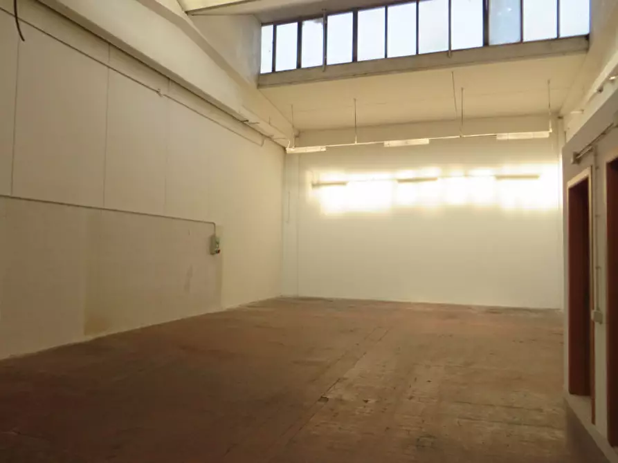 Immagine 7 di Capannone industriale in vendita  in via lago di levico a Schio