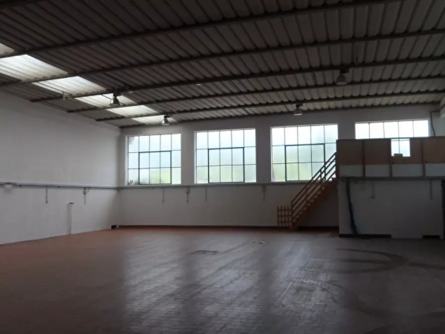 Immagine 15 di Capannone industriale in vendita  in via lago di levico a Schio