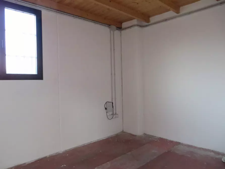 Immagine 17 di Capannone industriale in vendita  in via lago di levico a Schio