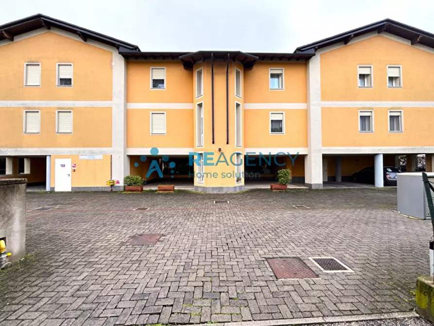 Immagine 2 di Appartamento in vendita  in Via Roma a Caldogno