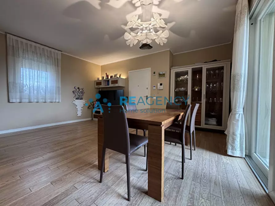 Immagine 5 di Appartamento in vendita  in Via Roma a Caldogno