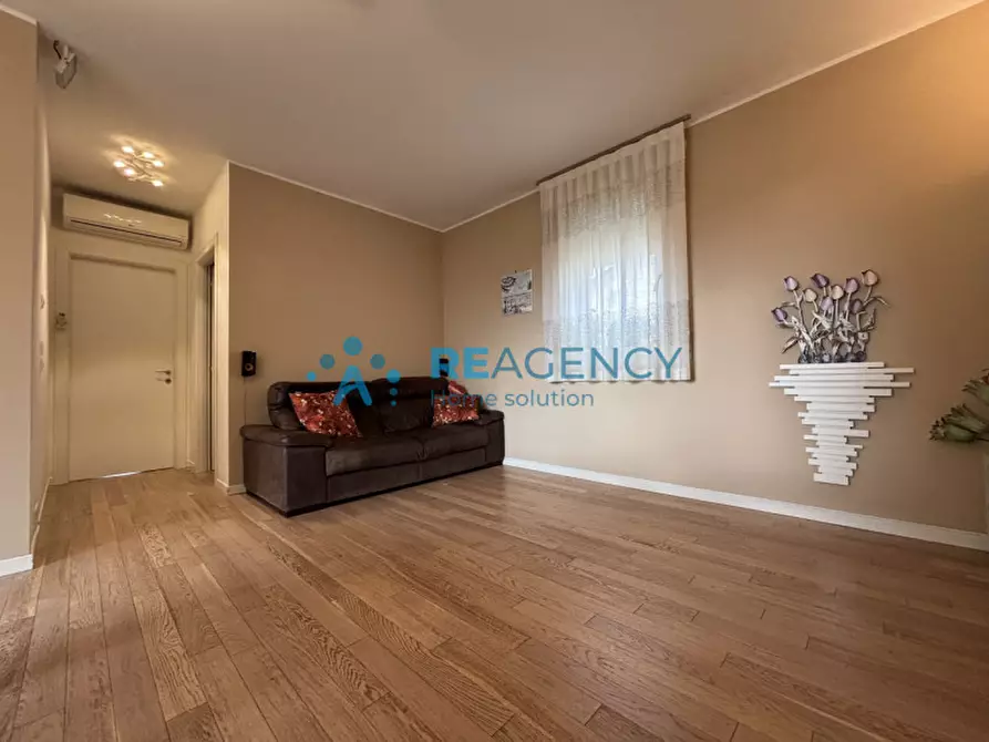 Immagine 8 di Appartamento in vendita  in Via Roma a Caldogno