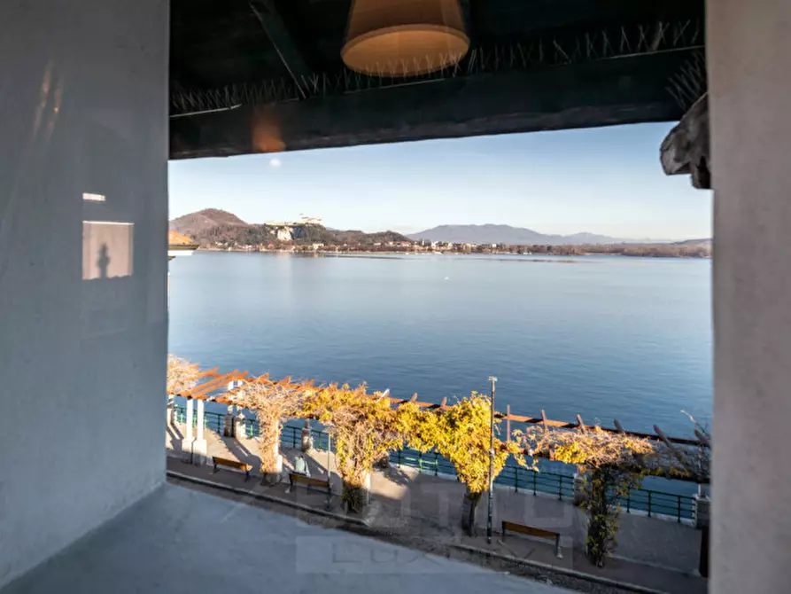 Immagine 2 di Attico in vendita  in corso guglielmo marconi 73 a Arona