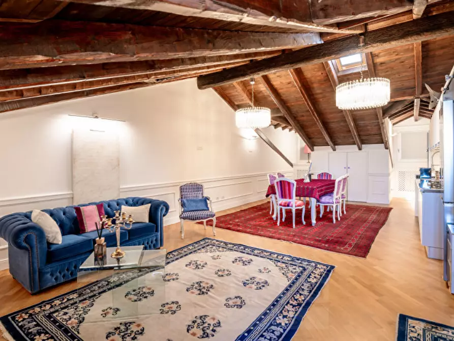 Immagine 11 di Attico in vendita  in corso guglielmo marconi 73 a Arona