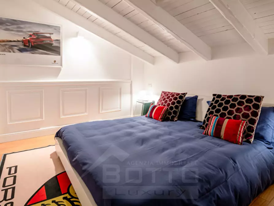 Immagine 26 di Attico in vendita  in corso guglielmo marconi 73 a Arona