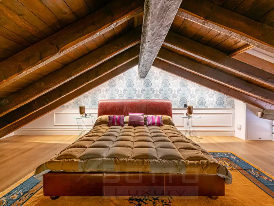 Immagine 27 di Attico in vendita  in corso guglielmo marconi 73 a Arona