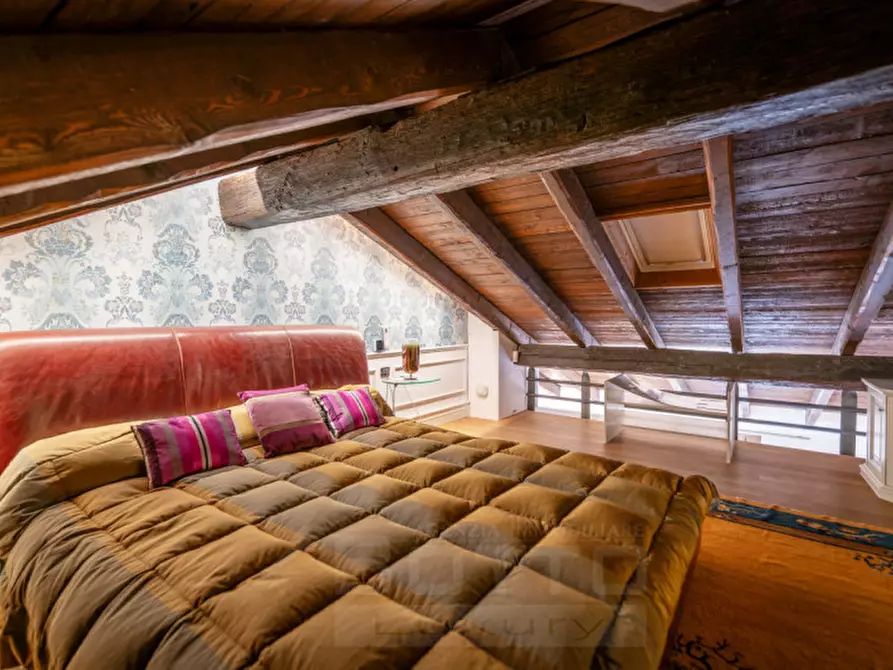 Immagine 28 di Attico in vendita  in corso guglielmo marconi 73 a Arona