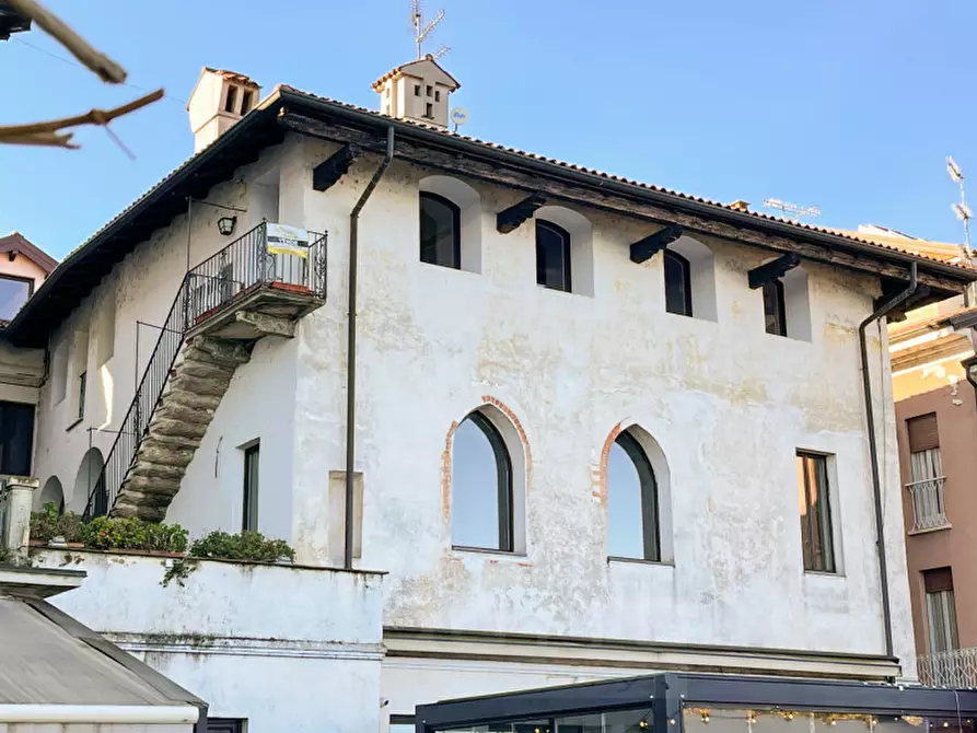 Immagine 31 di Attico in vendita  in corso guglielmo marconi 73 a Arona