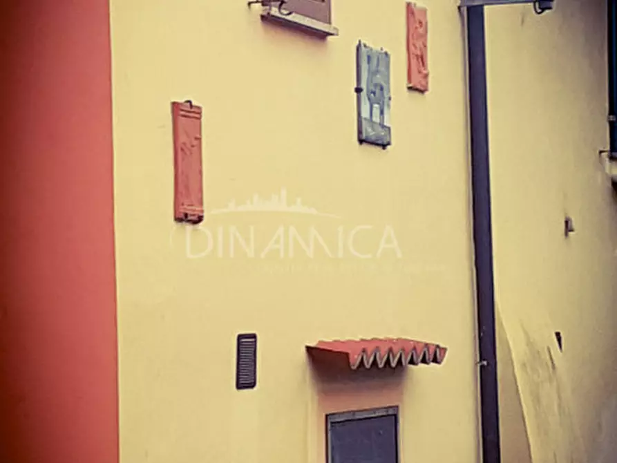 Immagine 3 di Villetta a schiera in vendita  a San Giuliano Terme