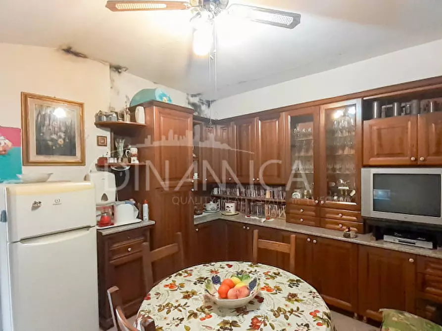 Immagine 18 di Villetta a schiera in vendita  a San Giuliano Terme