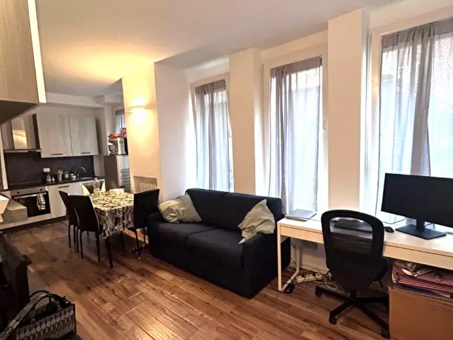Immagine 2 di Appartamento in vendita  in Via Salasco a Milano