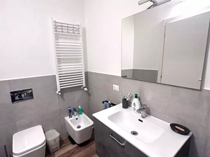 Immagine 12 di Appartamento in vendita  in Via Salasco a Milano