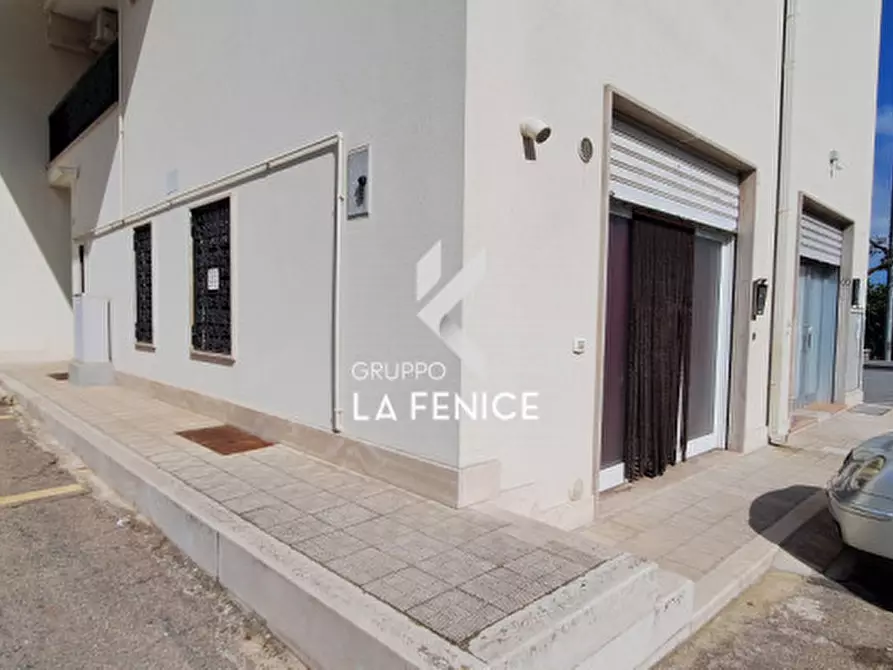 Immagine 8 di Appartamento in vendita  in via Evola a Locorotondo