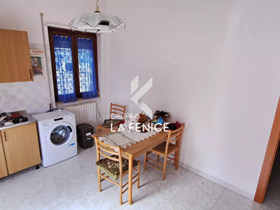 Immagine 10 di Appartamento in vendita  in via Evola a Locorotondo