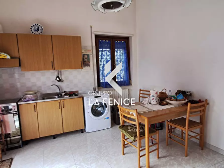 Immagine 13 di Appartamento in vendita  in via Evola a Locorotondo