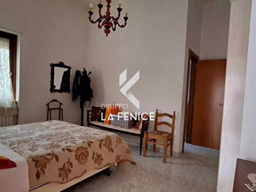 Immagine 16 di Appartamento in vendita  in via Evola a Locorotondo