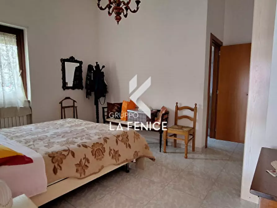 Immagine 17 di Appartamento in vendita  in via Evola a Locorotondo