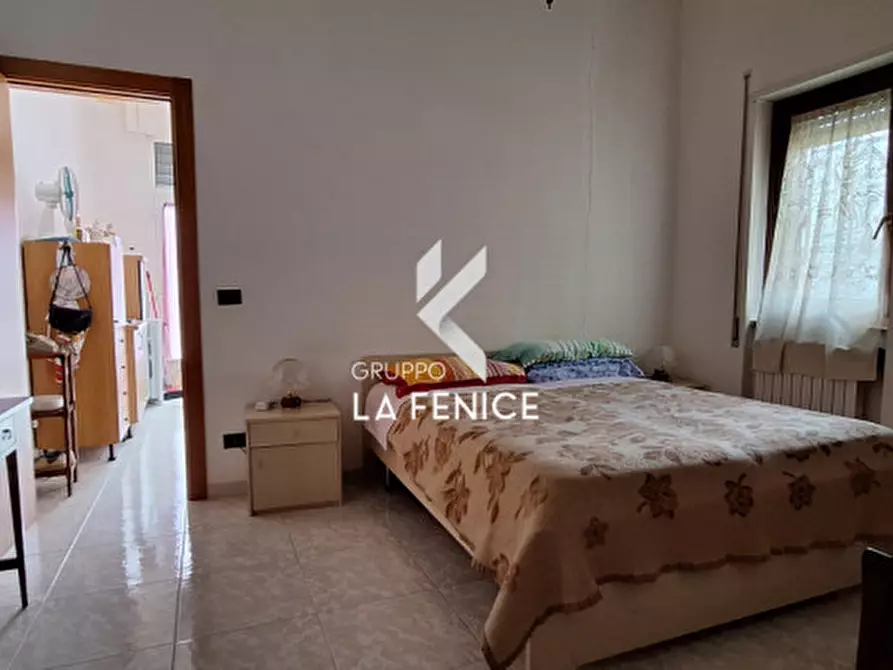 Immagine 21 di Appartamento in vendita  in via Evola a Locorotondo