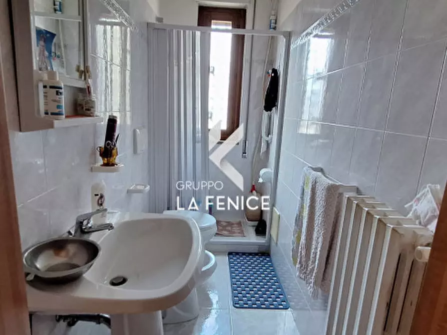 Immagine 25 di Appartamento in vendita  in via Evola a Locorotondo