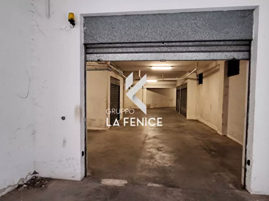 Immagine 28 di Appartamento in vendita  in via Evola a Locorotondo