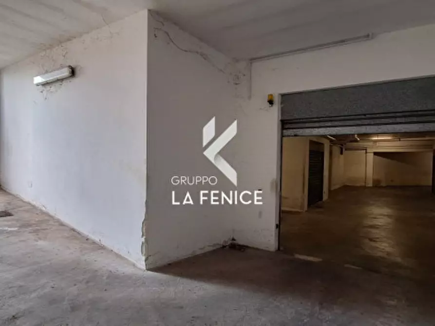 Immagine 29 di Appartamento in vendita  in via Evola a Locorotondo