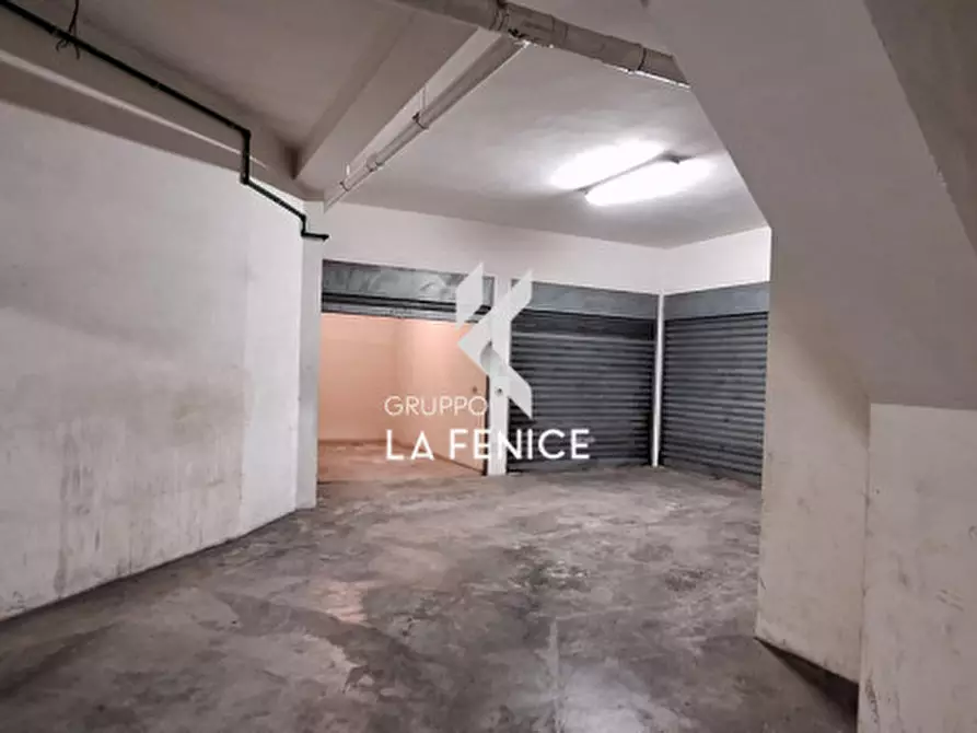 Immagine 30 di Appartamento in vendita  in via Evola a Locorotondo