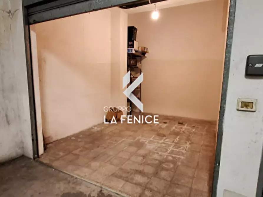 Immagine 32 di Appartamento in vendita  in via Evola a Locorotondo