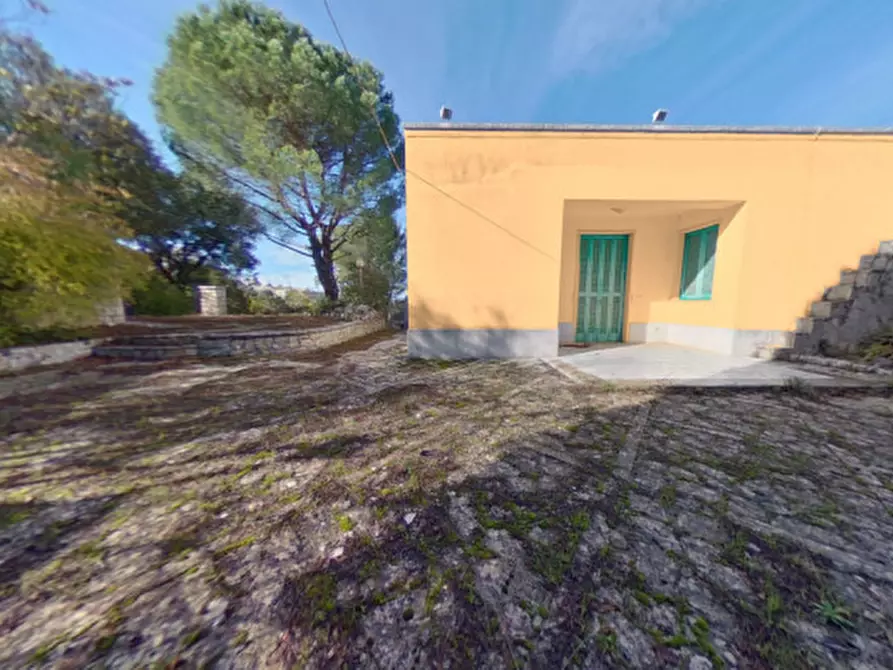 Immagine 1 di Villetta a schiera in vendita  in Canale di Pirro a Fasano