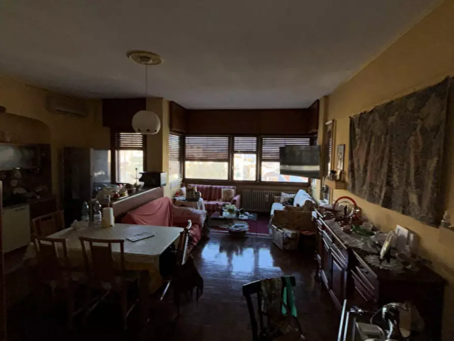 Immagine 2 di Appartamento in vendita  in V.le Mentana, 142 a Parma