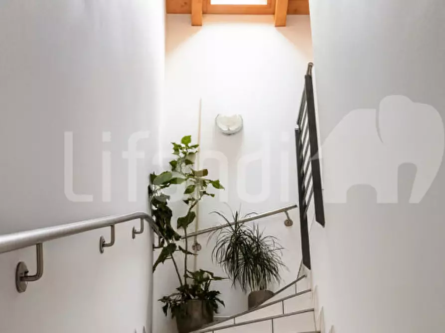 Immagine 12 di Appartamento in vendita  in via joseph weingartner a Lagundo .Algund.