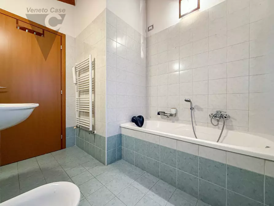 Immagine 17 di Appartamento in vendita  a Noventa Padovana