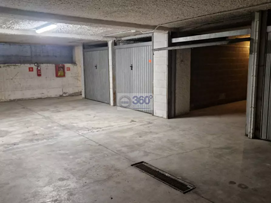 Immagine 5 di Garage in vendita  in Via Guglielmo Marconi a Cellatica