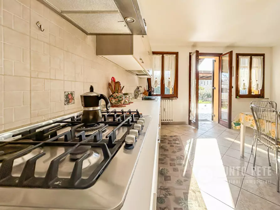 Immagine 11 di Casa bifamiliare in vendita  in Via Ponzilovo a Zevio