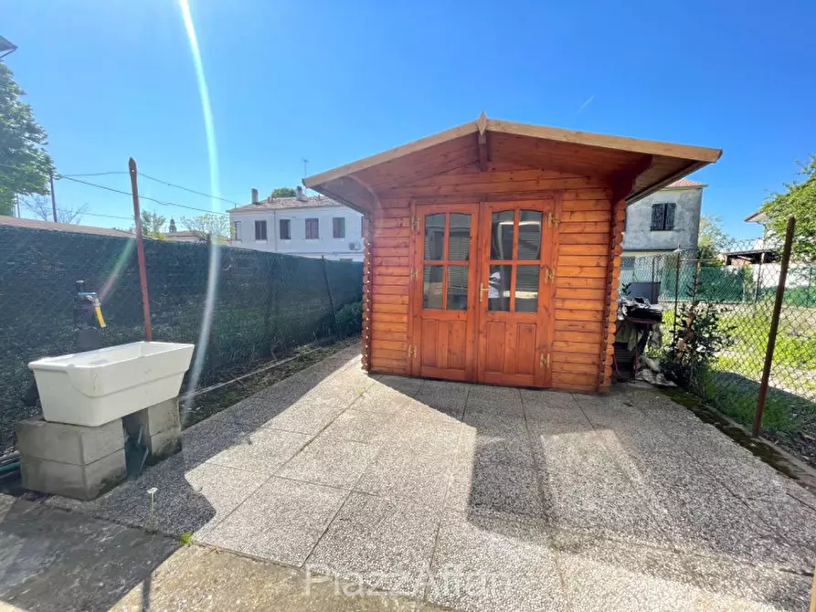 Immagine 2 di Villetta a schiera in vendita  in Via Indipendenza a Pontelongo