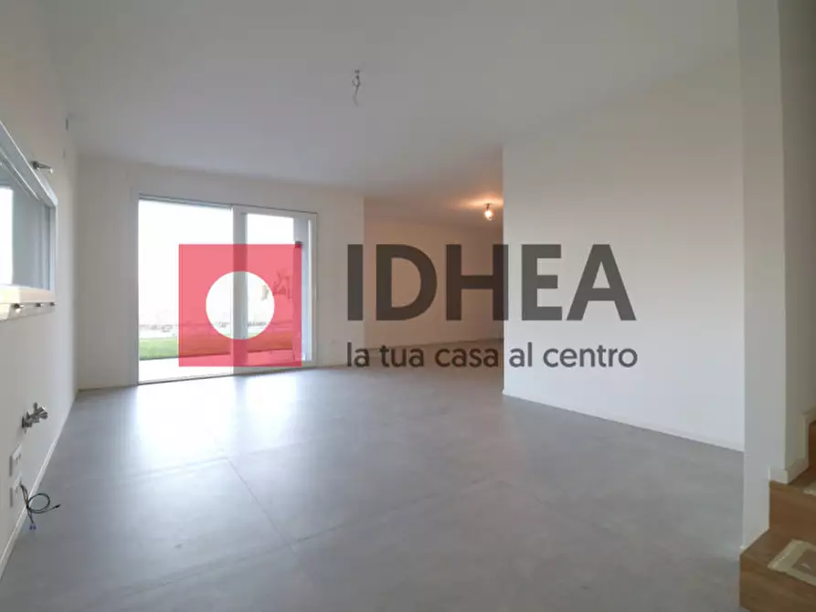 Immagine 7 di Casa bifamiliare in affitto  in Via Feltrina a Montebelluna