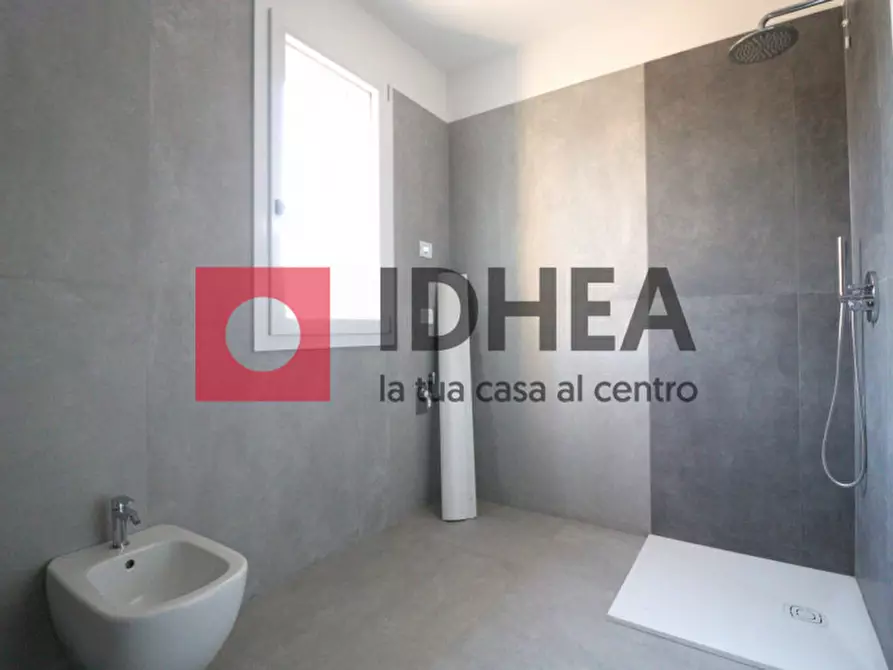 Immagine 9 di Casa bifamiliare in affitto  in Via Feltrina a Montebelluna