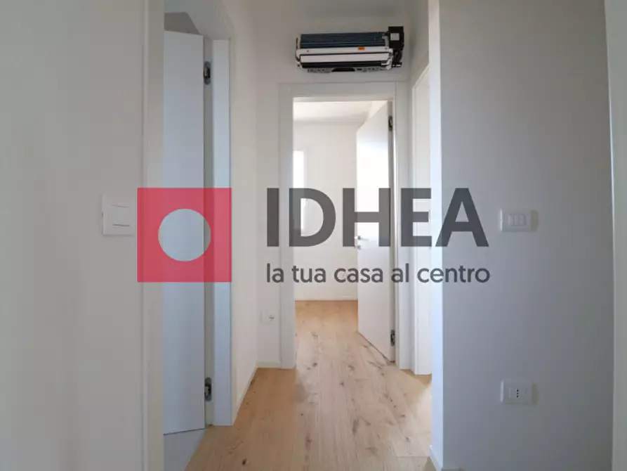 Immagine 10 di Casa bifamiliare in affitto  in Via Feltrina a Montebelluna