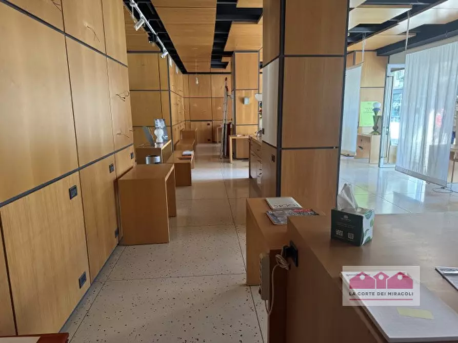 Immagine 7 di Negozio in vendita  in Viale Giuseppe Verdi a Vicenza