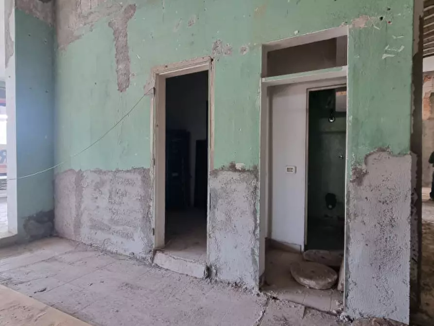 Immagine 21 di Negozio in affitto  in VIA PISTOIESE a Firenze